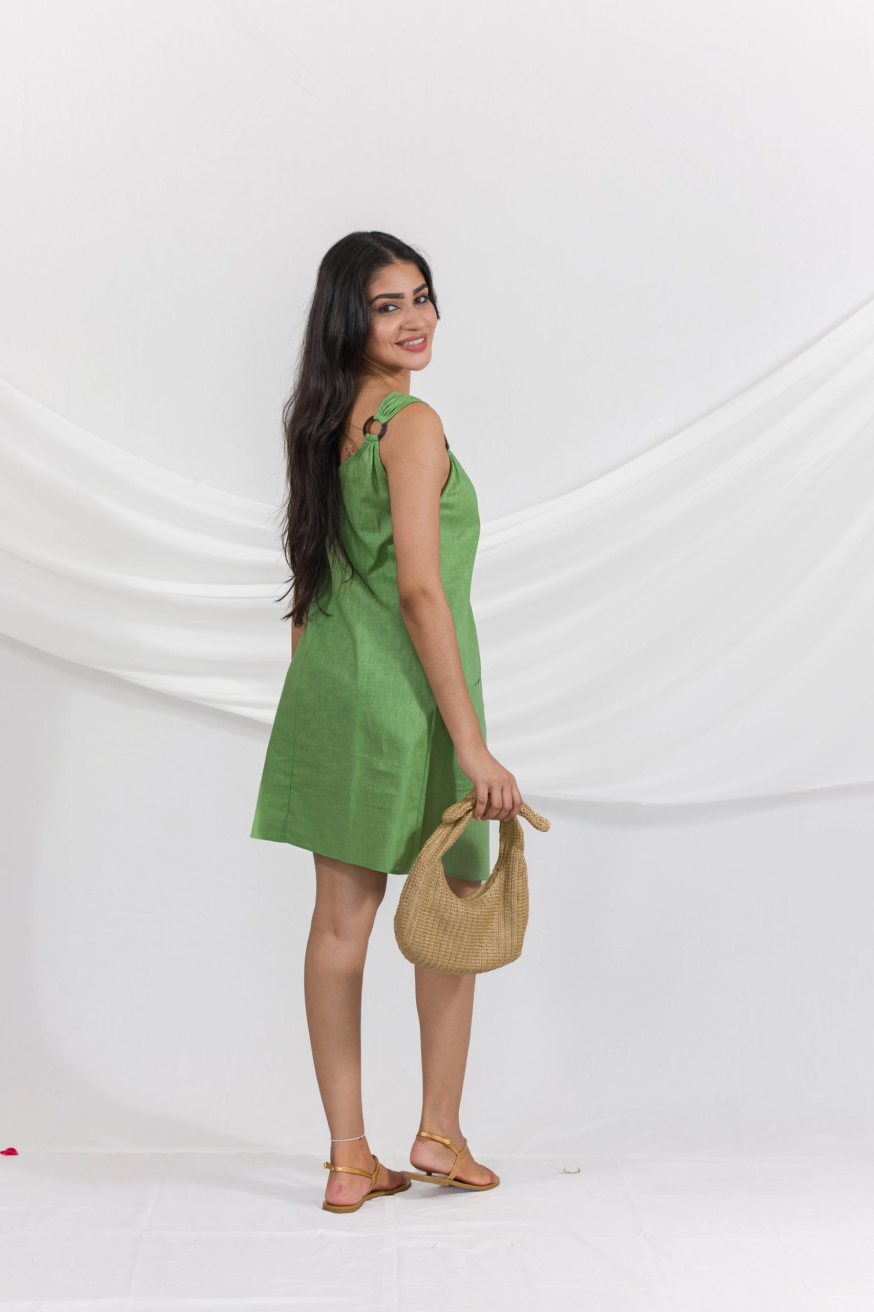 [pastel green] side